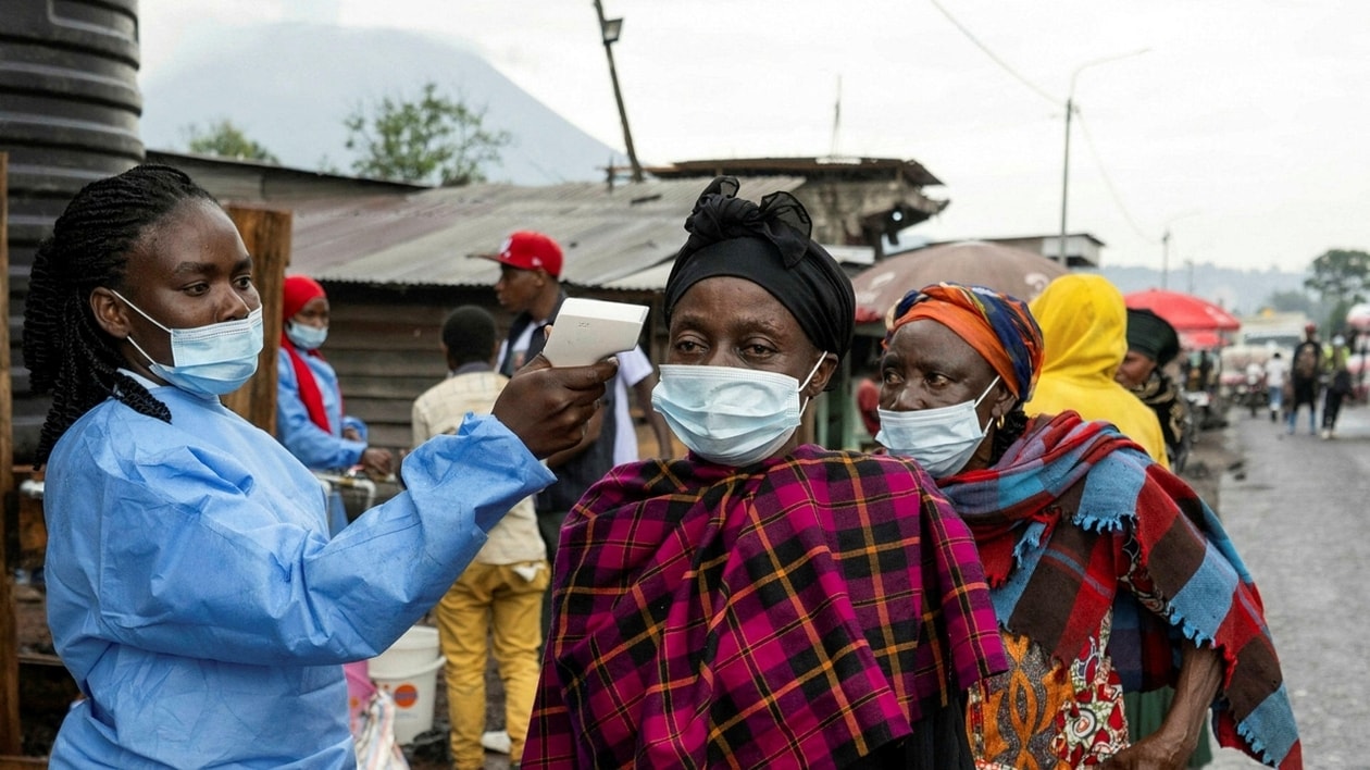 RDC : Ebola fait 3 398 morts, les femmes représentent 52,9 % des cas